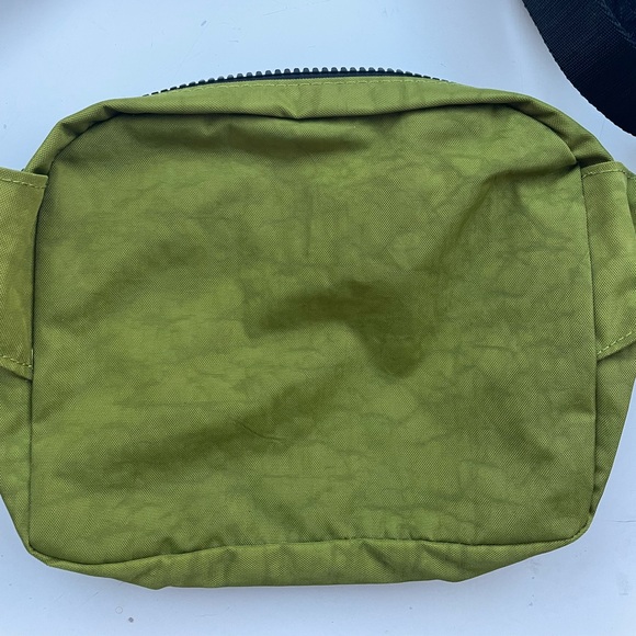 NWOT BAGGU Fanny Pack - Picture 9 of 10